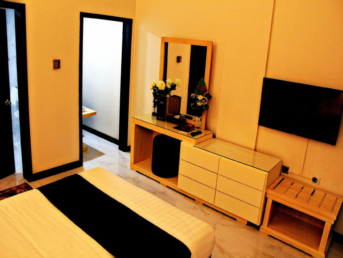 Bedroom 8