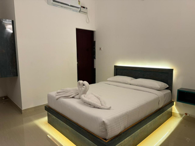 Bedroom 2, La Antilia Luxury - TIE Hotels & Resorts, Viluppuram