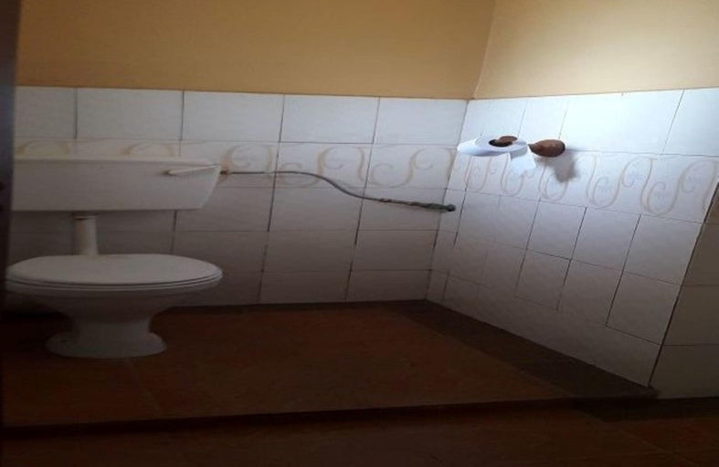Bathroom 2, County Villa Hotel, Kiambu