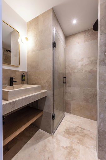 Bathroom 3, Aparthotel Quartier Libre Marais, Paris