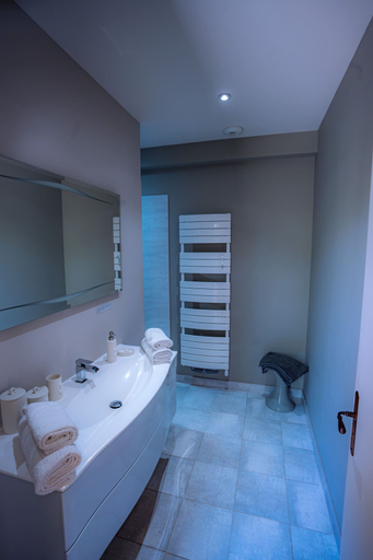 Bathroom 5, Les Hauts De Sauliès - Chambre et Table d’hôtes de charme, Lot