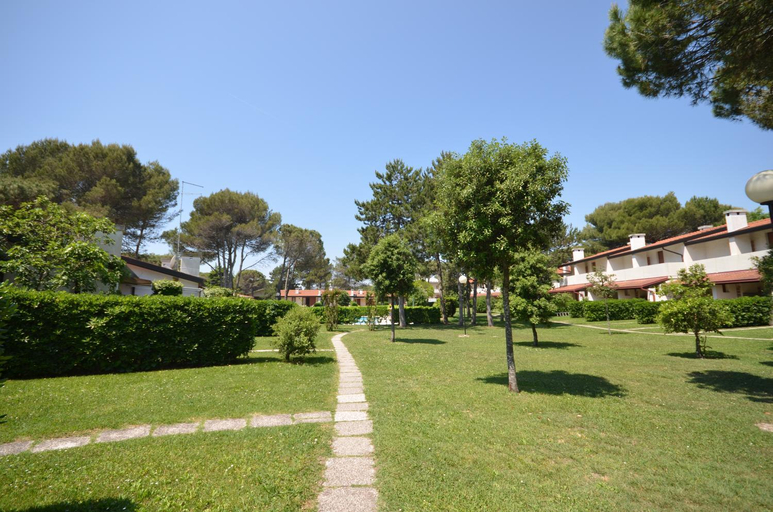 Others 5, Villaggio Club dei Pini, Venezia