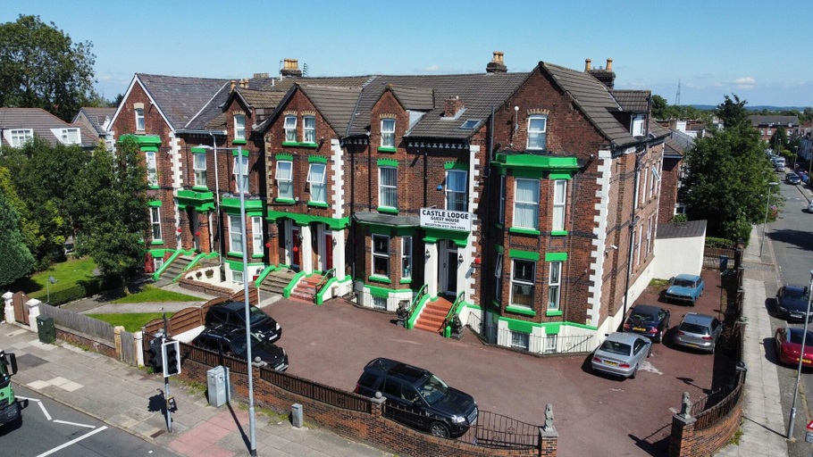 Exterior & Views 1, Castle Lodge Guest House, Sefton