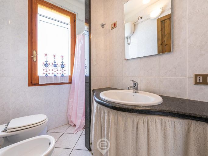 Bathroom 4, Villa Maria Luisa, Cagliari