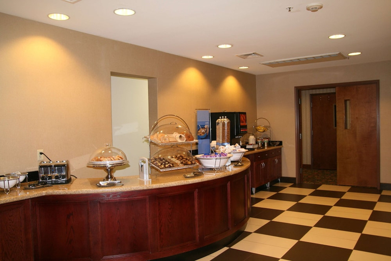 Food & Drinks 4, Hampton Inn Great Falls, Cascade