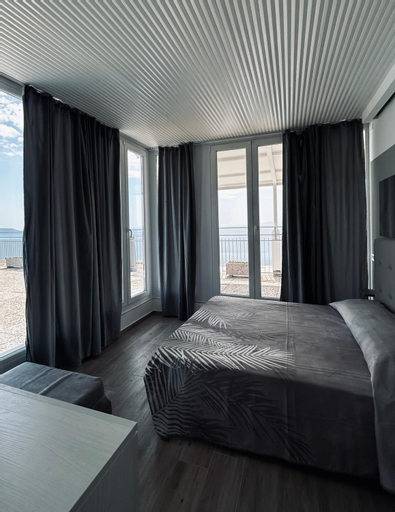 Bedroom 10