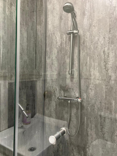 Bathroom 2, Elmora House, Blackpool