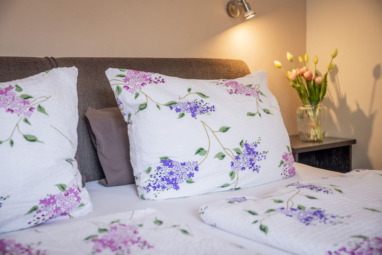 Bedroom 3, Landgasthof Winzerscheune, Cochem-Zell
