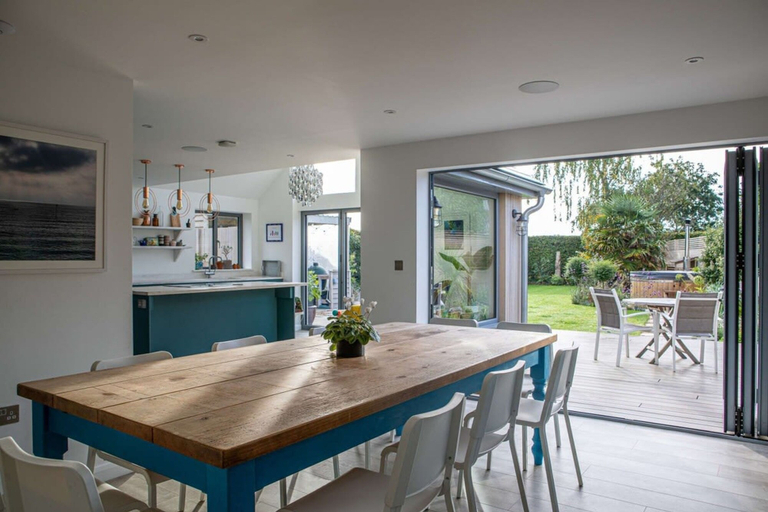 Others 4, The Salt House - Luxury Home With Pool Hot Tub, West Sussex