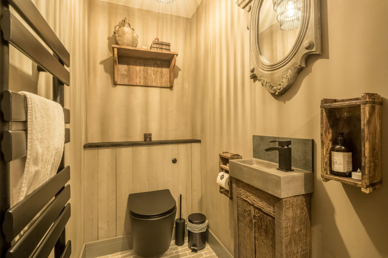 Bathroom 4, Old Hall Country Breaks, Cambridgeshire
