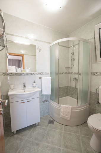 Bathroom 5, Pansion Villa Bok, Novalja