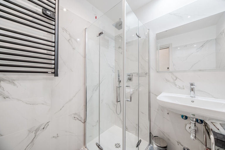 Bathroom 3, Room Milano Navigli, Milano
