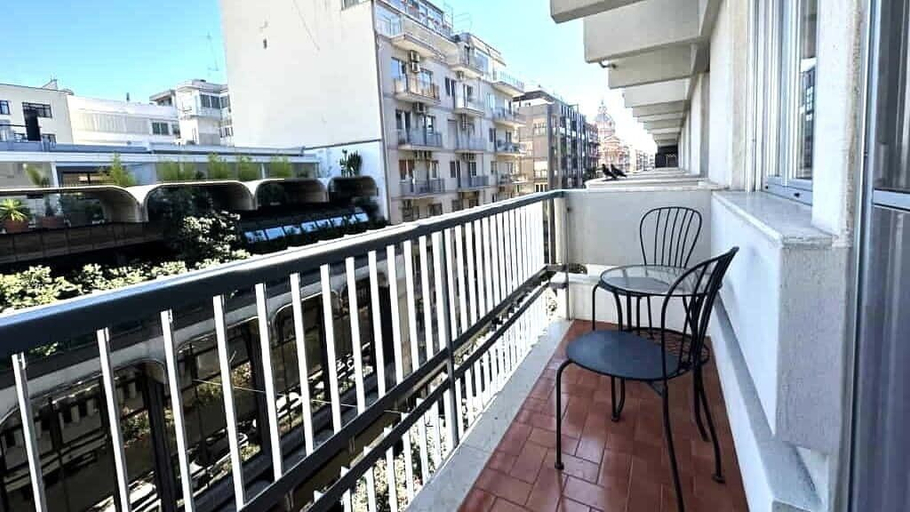 Others 4, Suite&Chic Apartment, Bari