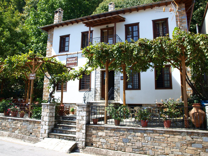 Room 2, Heliodora Comfort Triple Room 2, Thessaly