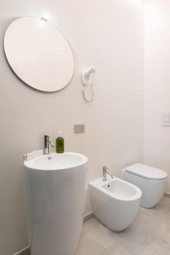 Bathroom 8