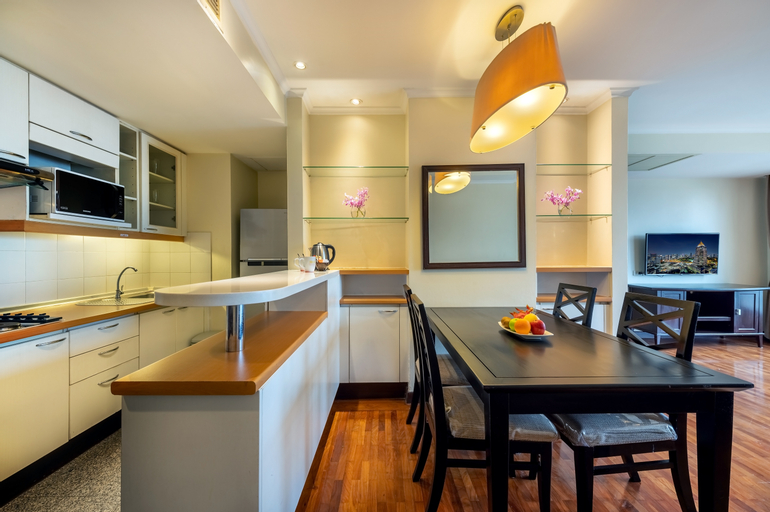 Dining Room 13