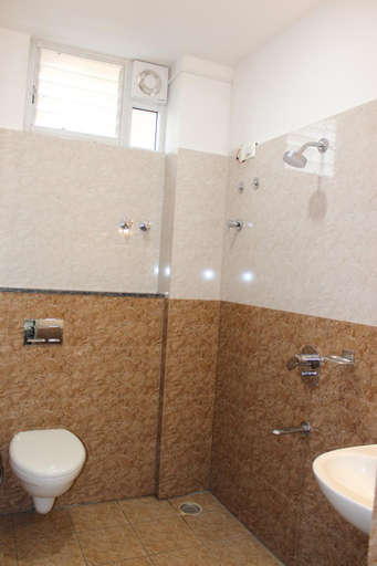 Bathroom, Sai Vihaar Inn & Suites, Mysore