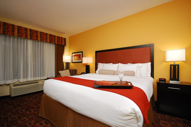 Bedroom 3, Holiday Inn Express & Suites GONZALES by IHG, Gonzales