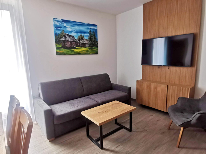 Room 4, Maladinovo, Liptovský Mikuláš
