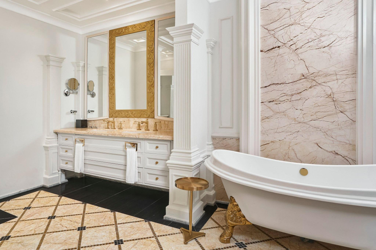 Bathroom 5, Four Points by Sheraton Lang Son, Lạng Sơn