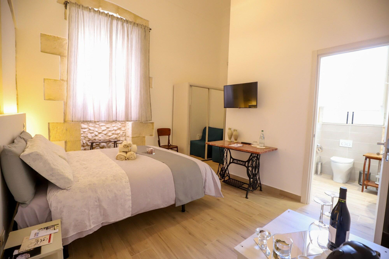 Bedroom 2, La Sicilia in un sogno, Syracuse