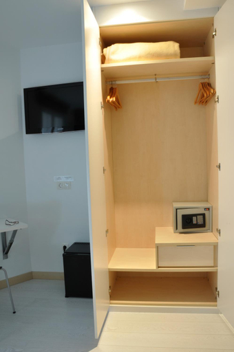 Facilities 3, Pension C7, Guipúzcoa