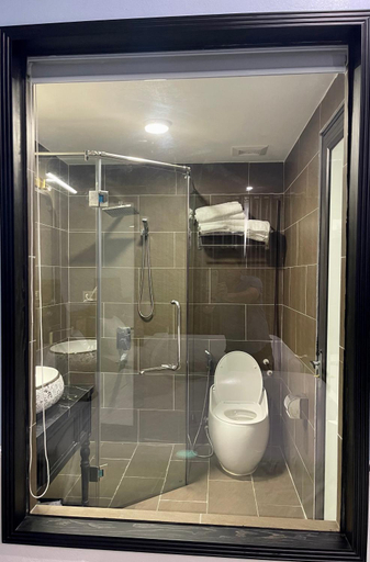 Bathroom 3