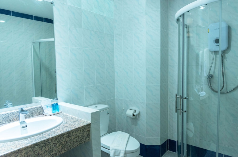 Bathroom 3, Park 38 Hotel, Phuket Island