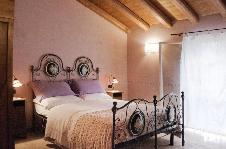 Bedroom 4, Casa Carrer B&B, Pordenone
