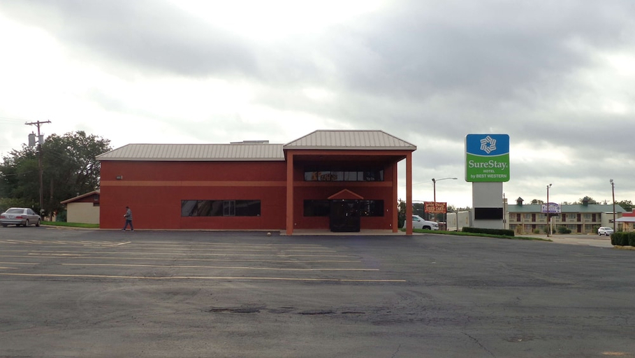 Exterior & Views, SureStay Hotel by Best Western Childress, Childress