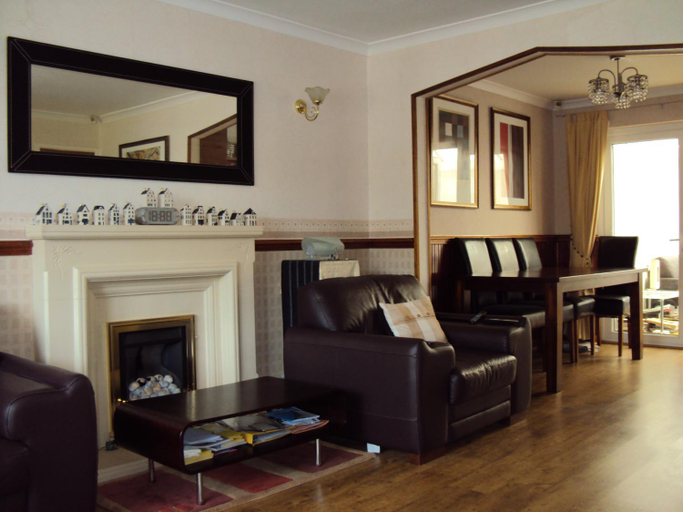 Others 5, Birchwood Private Room for Homestay, Warrington