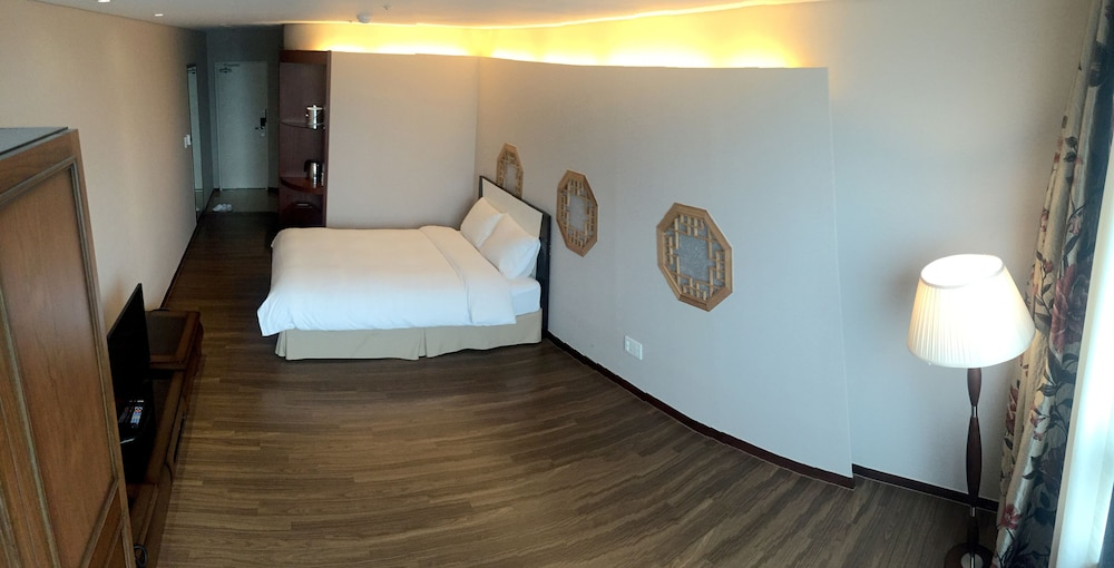 Bedroom 3, SunValley Hotel, Yeoju