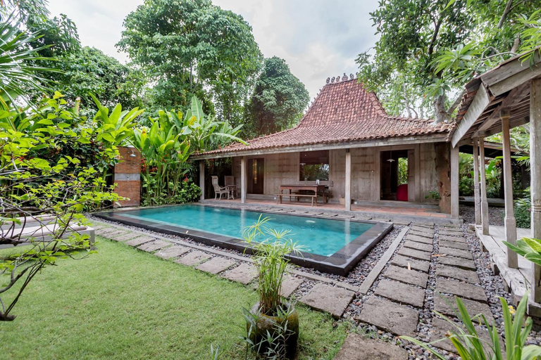 Swimming Pool 12