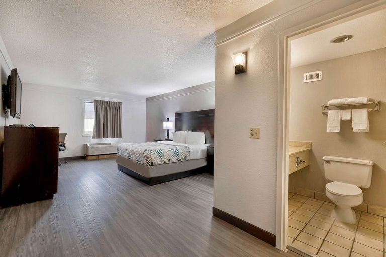 Bedroom 3, Motel 6 Bartlesville, OK, Washington