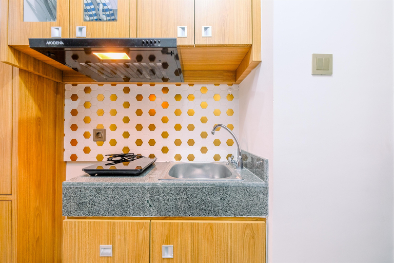 Others 4, Cozy and Homey Studio Room Transpark Cibubur Apartment By Travelio, Depok
