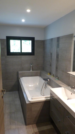 Bathroom 4, Villa standing piscine privee en ecrin de verdure, Gironde