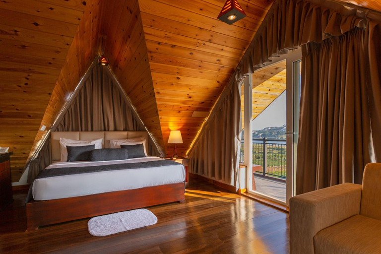 Bedroom 3, Hotel Grand Turf, Nuwara Eliya