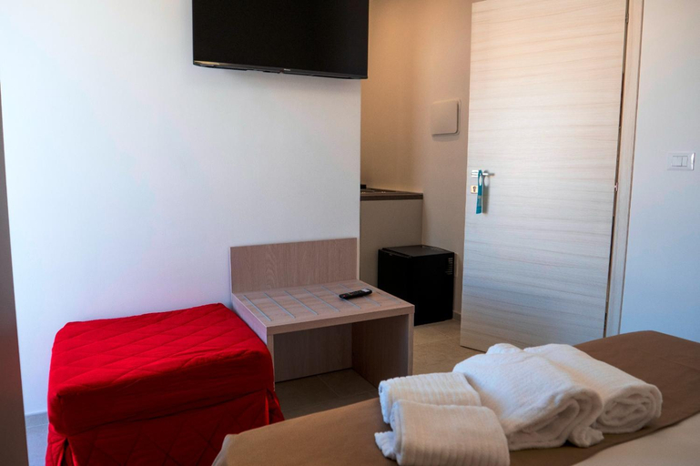 Others 3, B&B A Un Passo dal Mare, Brindisi