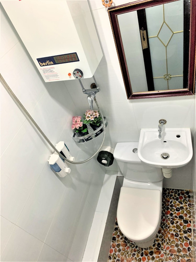 Bathroom 4, Sydney Hostel, Kowloon