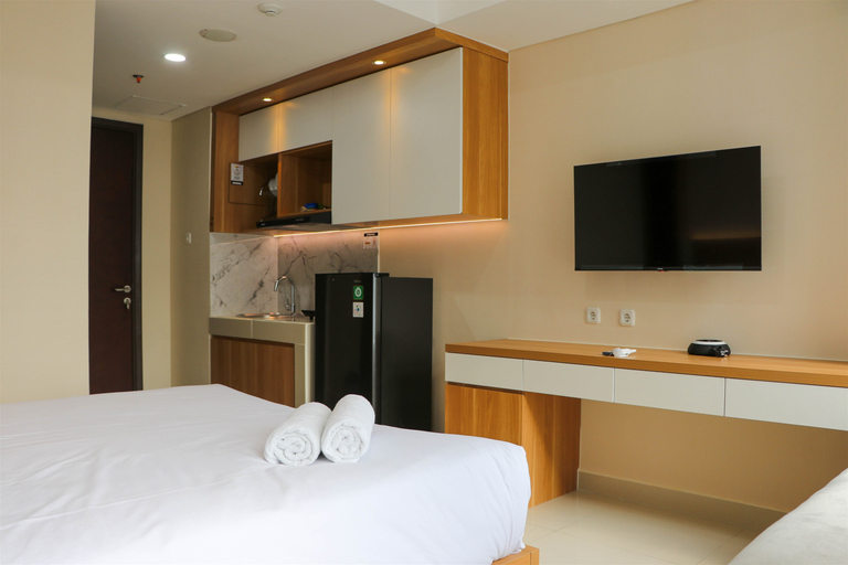 Bedroom 2, Cozy and Nice Studio Room Pollux Chadstone Apartment By Travelio, Cikarang