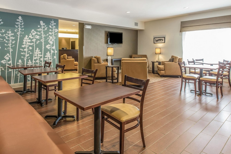 Food & Drinks 5, Sleep Inn & Suites Clintwood, Dickenson