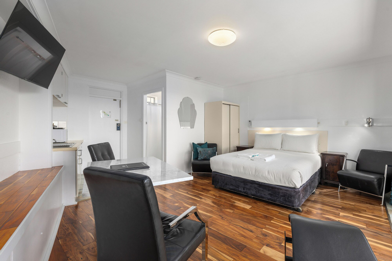 Bedroom 6