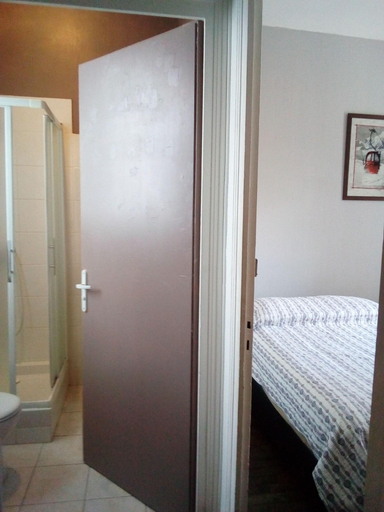 Bedroom 4, Les 4 Montagnes, Isère