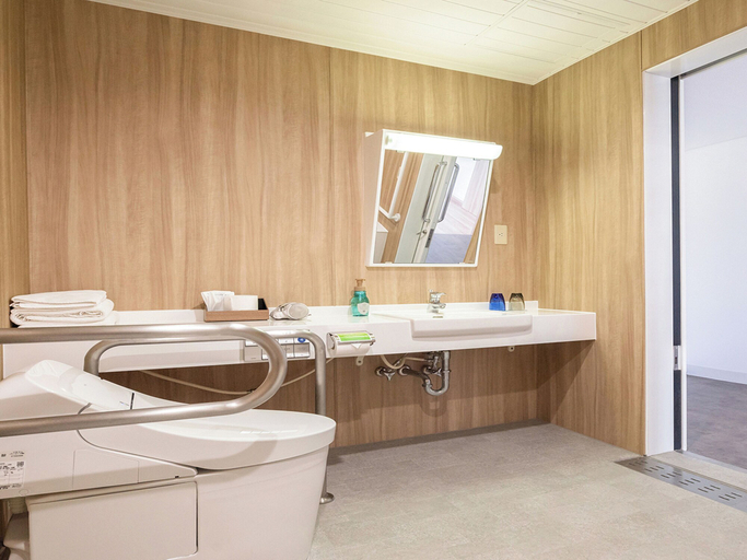 Bathroom 4, Watermark Hotel Okinawa Kume Island, Kumejima