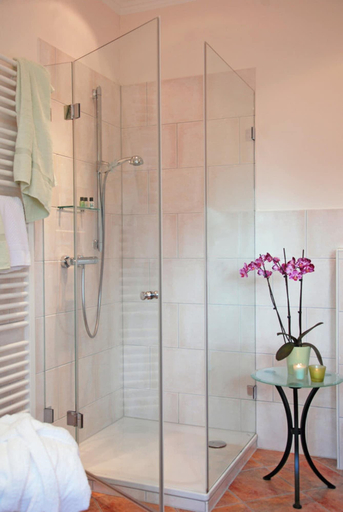 Bathroom 4, Landhaus Zum Lindenhof, Harburg