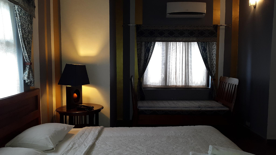 Bedroom 24