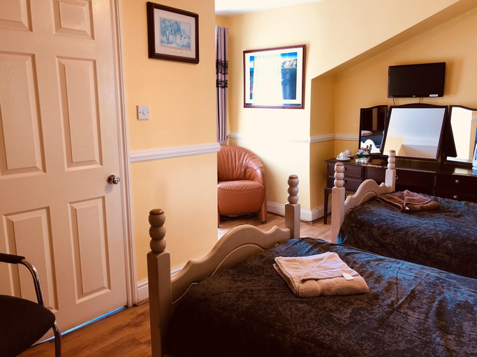 Bedroom 3, Castle Lodge Guest House, Sefton