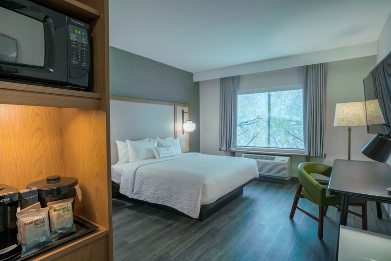 Bedroom 2, Fairfield Inn & Suites by Marriott Gainesville I-75, Alachua