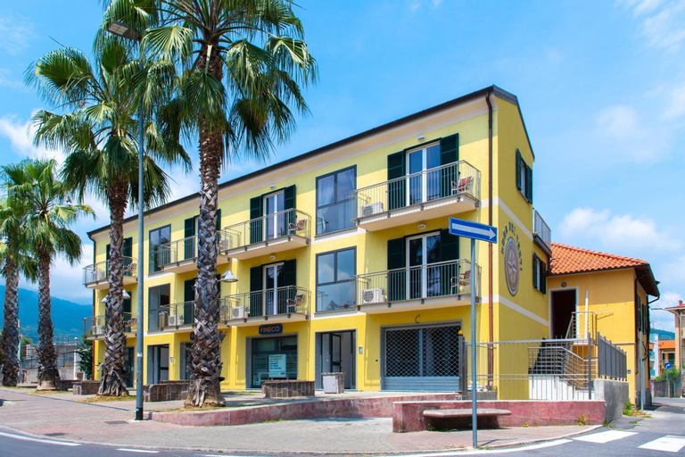 Exterior & Views 5, Libeccio, Savona