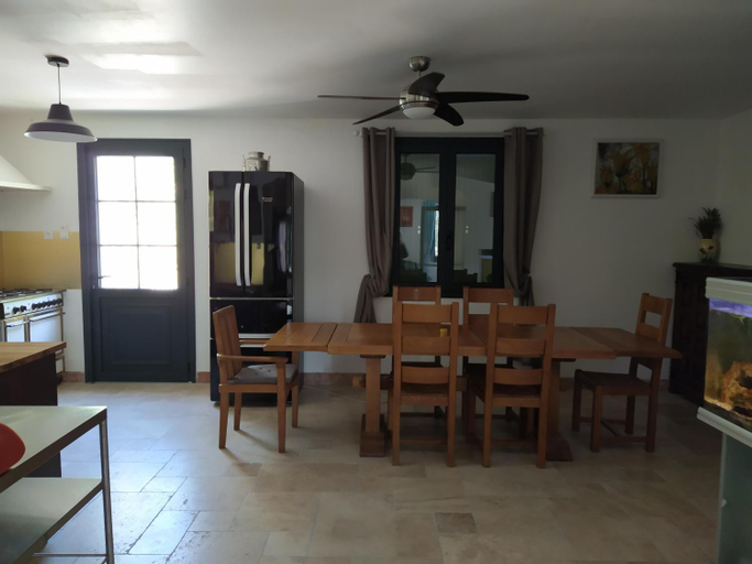 Others 2, Grand appartement en face du village, Alpes-de-Haute-Provence